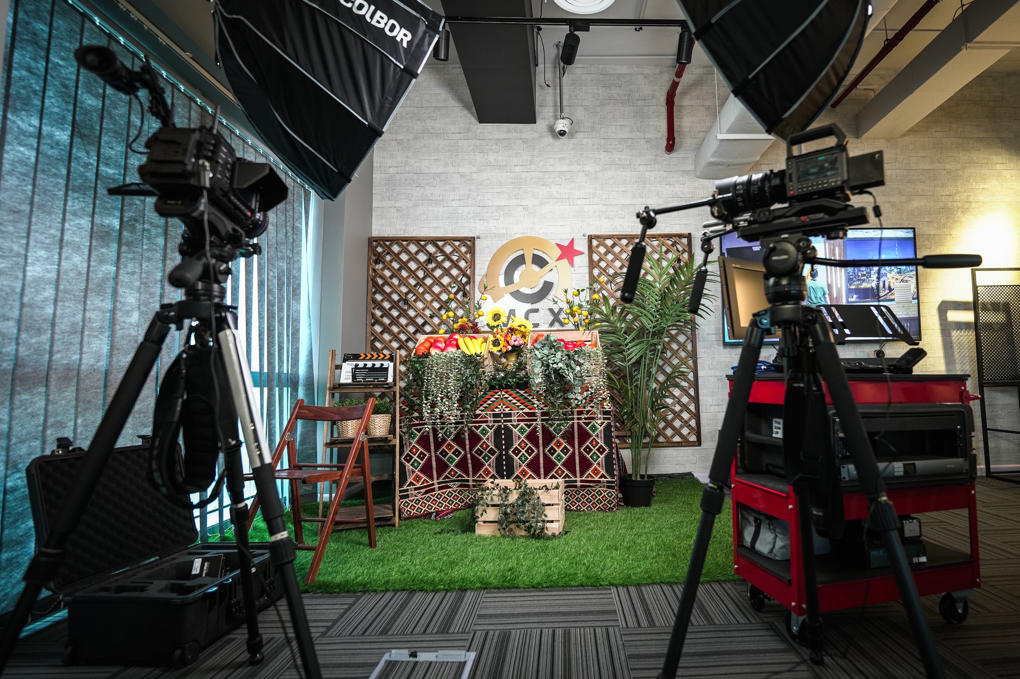 Cameras and lighting set up together on the MCX floor